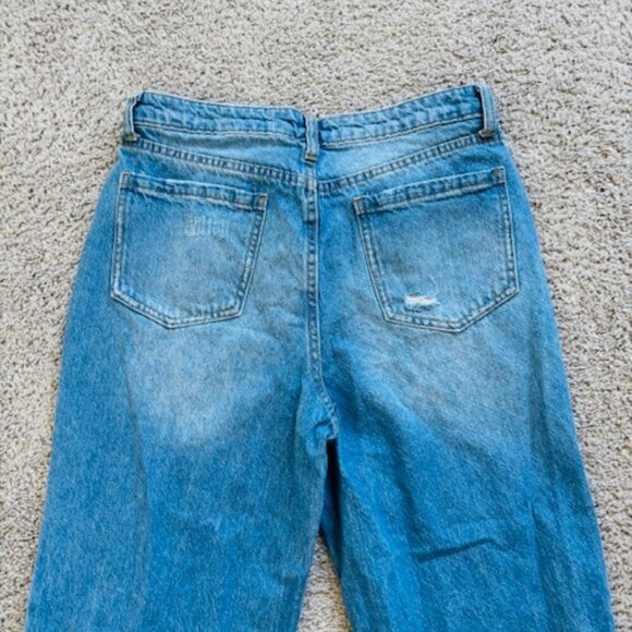 ABOUND 90s style Wide Leg High Rise Distressed Denim Jean -Medium Wash size 29 - Picture 2 of 8